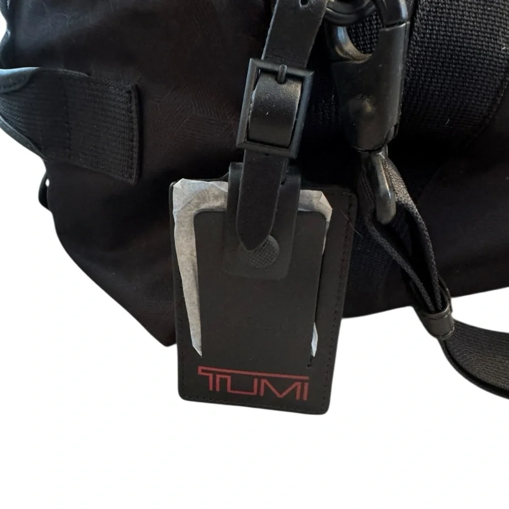 Tumi Sonoma Day Duffel Bag in Black New